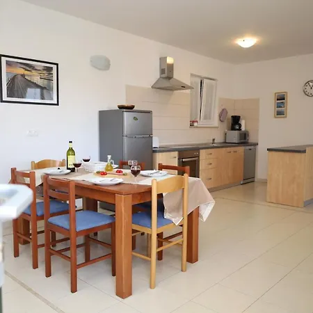 Old Mate..postira Apartment